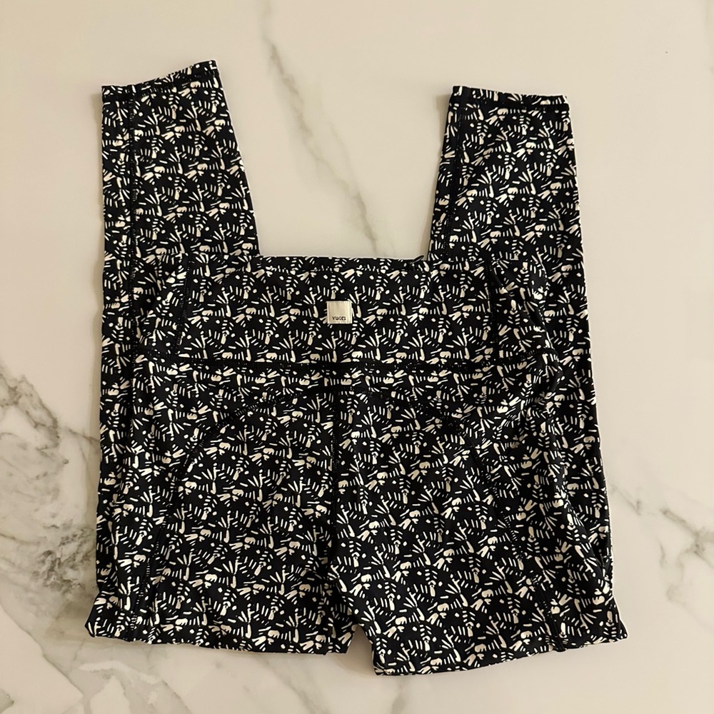 Vuori Black and White Patterned leggings